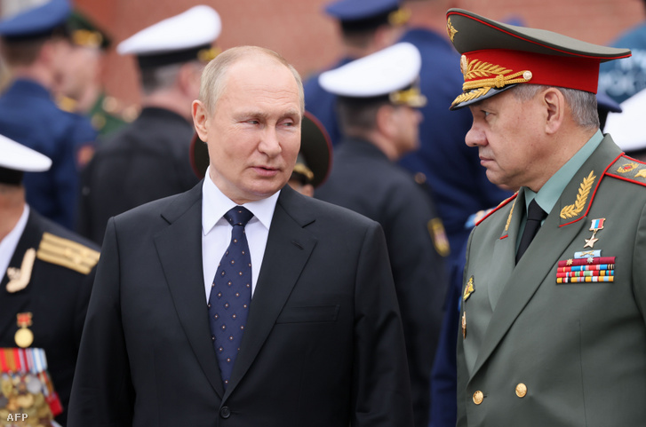Vlagyimir Putyin és Szergej Sojgu orosz védelmi miniszter 2022. június 22-én Moszkvában