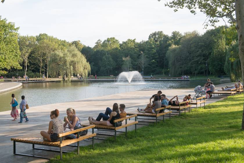 A Nagyerdei Park és a Békás-tó környezete szolgál helyszínéül a Campus Fesztiválnak és a Debreceni Bor- és Jazznapoknak is.