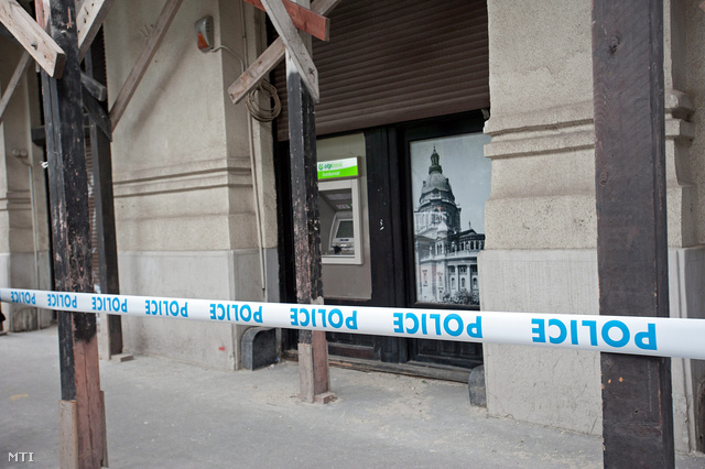 Kifosztott ATM a Bajcsy-Zsilinszky úton