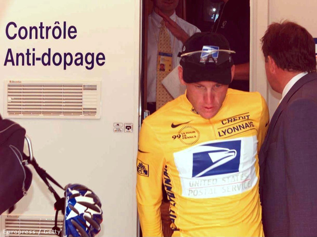 Lance Armstrong elhagyja a doppinglabort