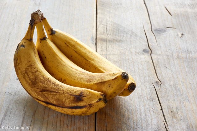 A banán a felszabaduló etilén miatt barnul meg