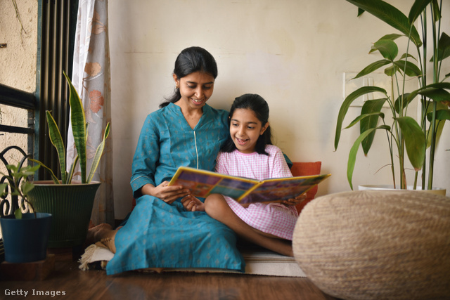 Az együtt olvasás segíthet nyáron is fenntartani az iskolában tanultakat