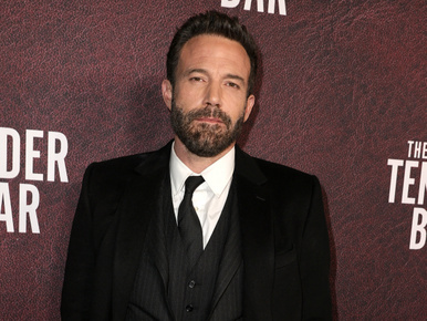 Kínos lesifotók: Ben Affleck a jelek szerint ramaty állapotban távozott az esküvőjéről