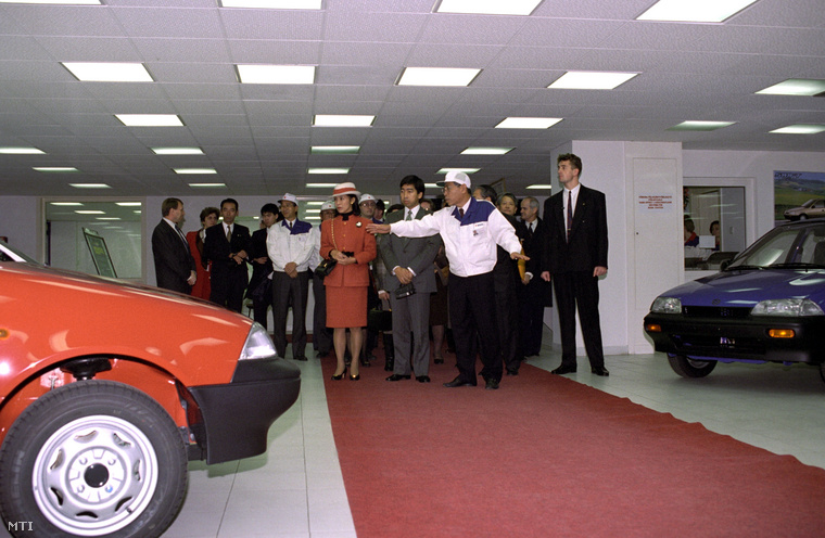 1994-ben látogatóba érkezett Takamado japán herceg és felesége