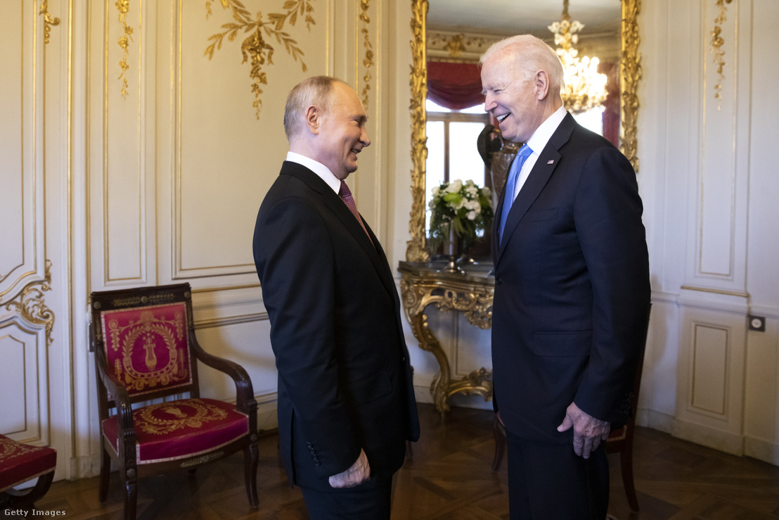 Vlagyimir Putyin és Joe Biden 2021. június 16-án
