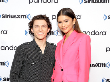 Zendaya és Tom Holland elektromos rolleren romantikázott Budapesten