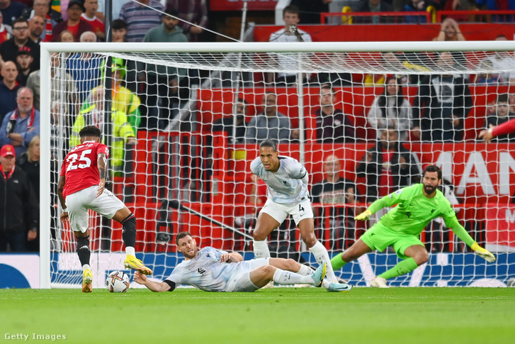 A Liverpool ellen parádés gólt szerző Jadon Sancho helye állandósulhat a bal szélen