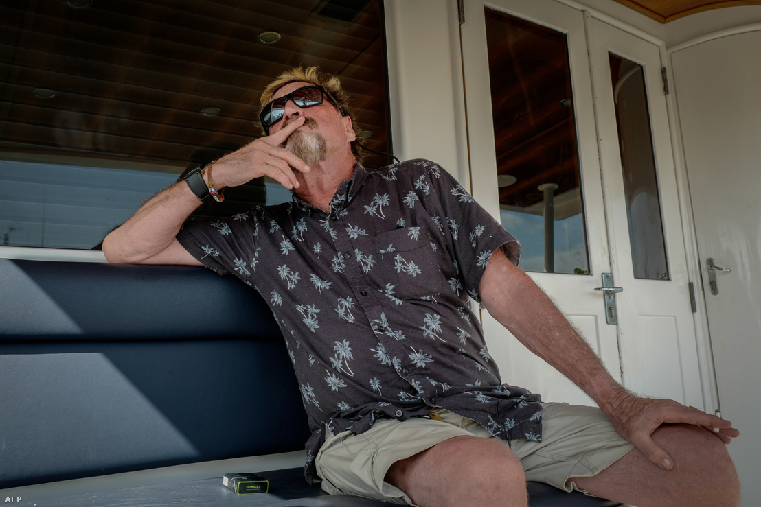 A Marina Hemingway-nél horgonyzó jachtján 2019. június 26-án