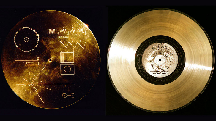 Minden Voyager űrszonda hordozza a Golden Record egy-egy példányát, amely számos tudományos-fantasztikus műben is szerepelt. A lejátszására vonatkozó utasítások a bal oldalon láthatóak.
