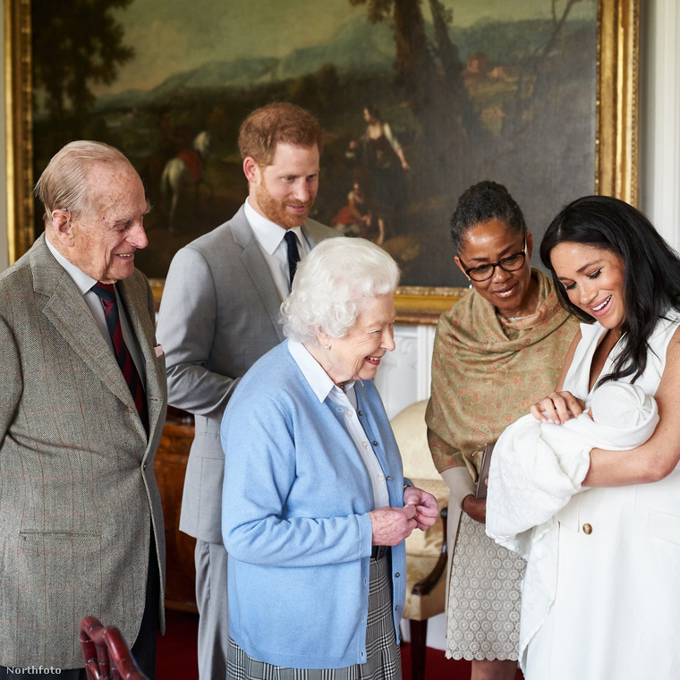 2019-ben új taggal bővült a család: megszületett Harry és Meghan első gyermeke, Archie.
                        