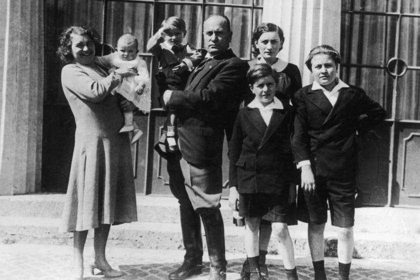 Mussolini és családja 1930 körül.