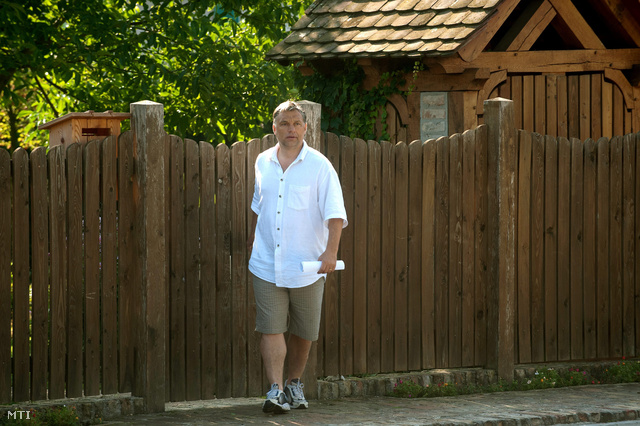 2011. augusztus 5. Orbán Viktor a Fejér megyei Felcsúton.