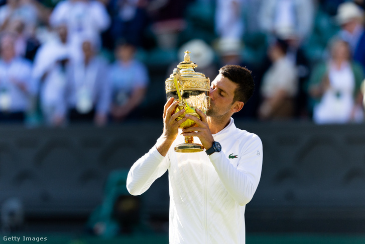 Novak Djokovics újra Wimbledon ura lett, de bukott 2000 pontot