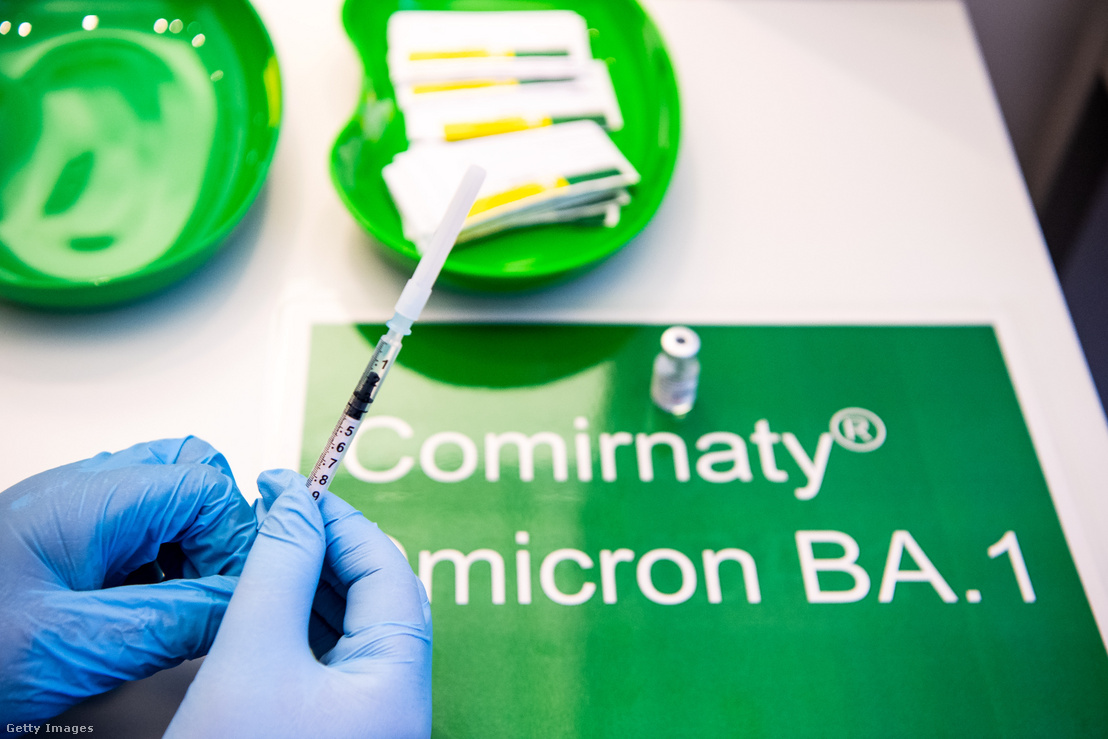 A Pfizer–BioNTech omikron BA.1 változata ellen kifejlesztett vakcinája 2022. szeptember 13-án