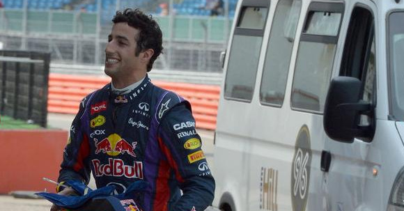 Ricciardo, miután visszaért a Red Bull-garázsba - többet mond minden szónál