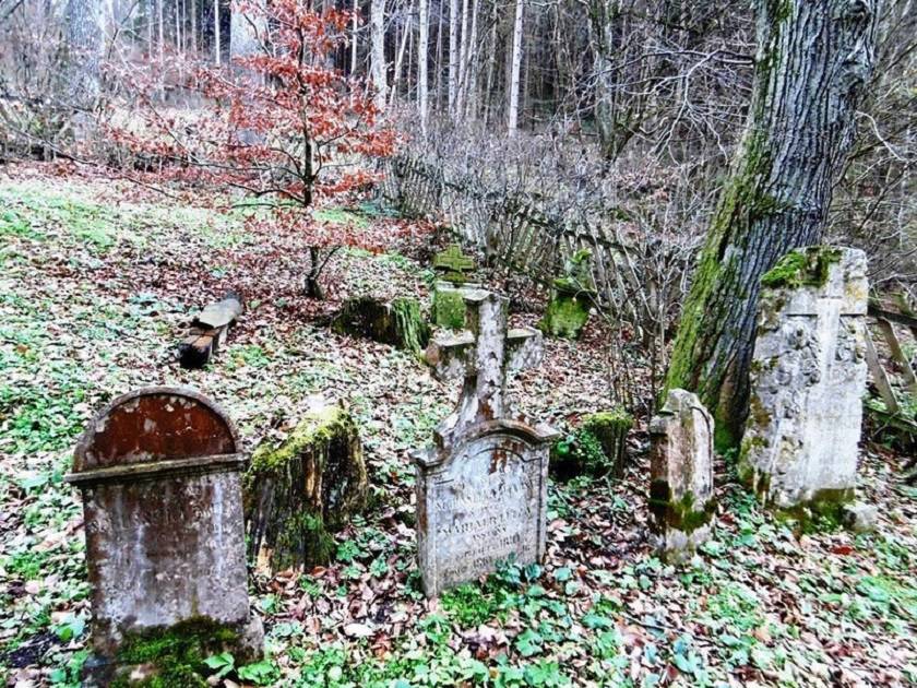 Gyertyánvölgy temető