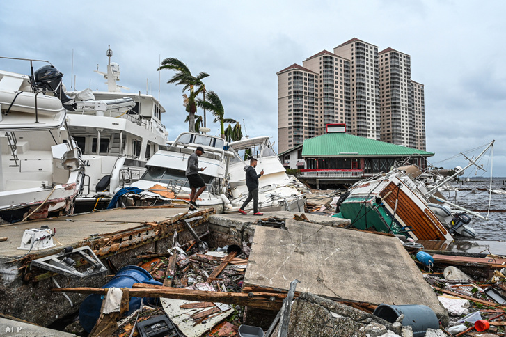 Az Ian hurrikán okozta pusztítás a floridai Myersben 2022. szeptember 29-én