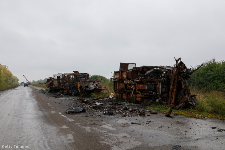 Kiégett katonai járművek 2022. szeptember 30-án Ukrajnában