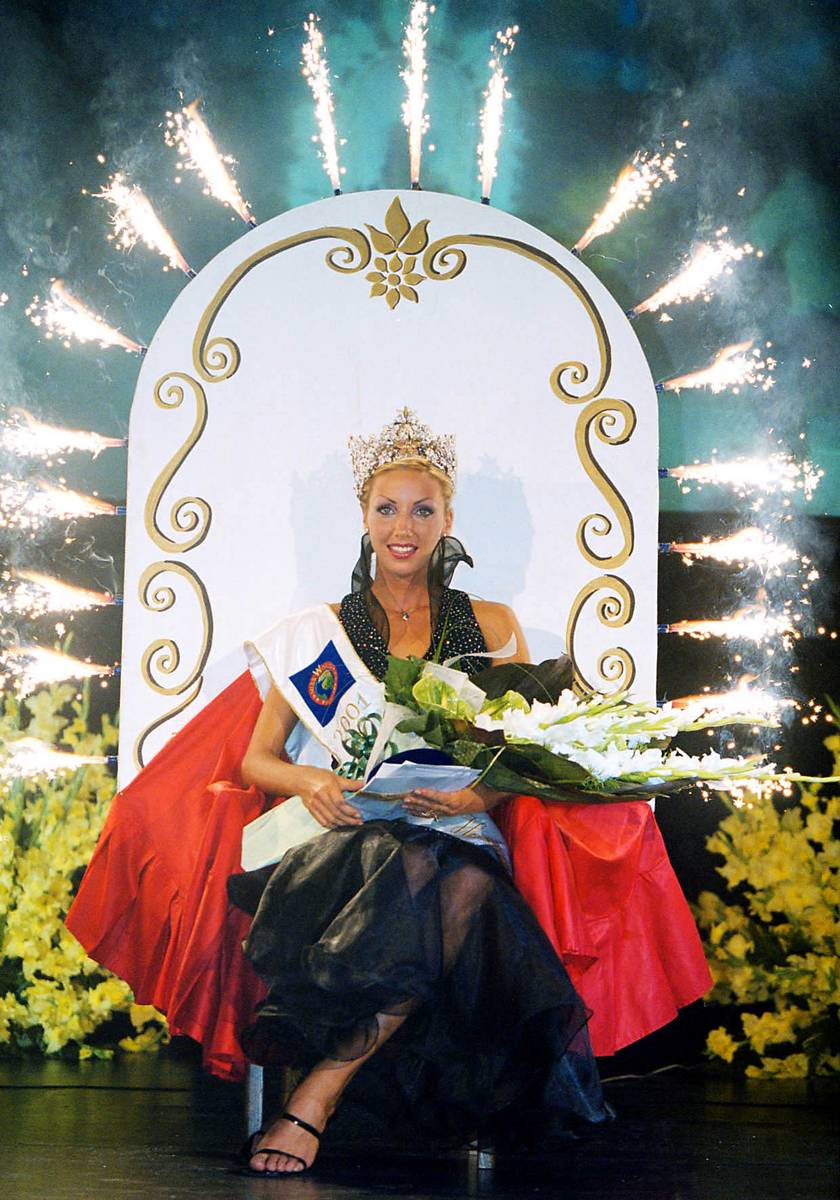 Kapócs Zsóka 2001-ben, amikor megnyerte a Miss World Hungaryt.