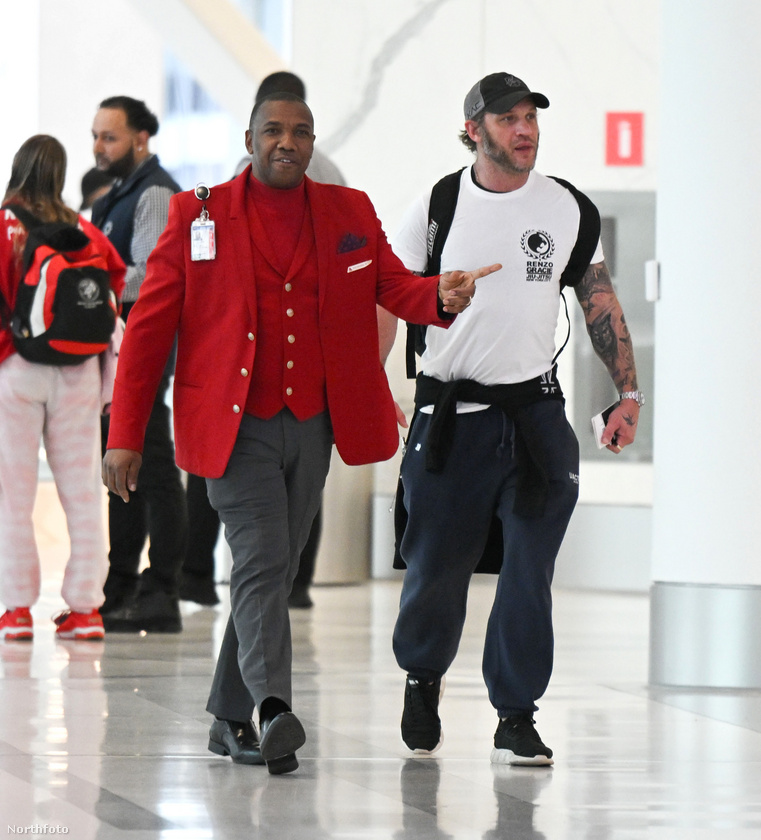 Tom Hardyt nemrég a New York-i reptéren látták