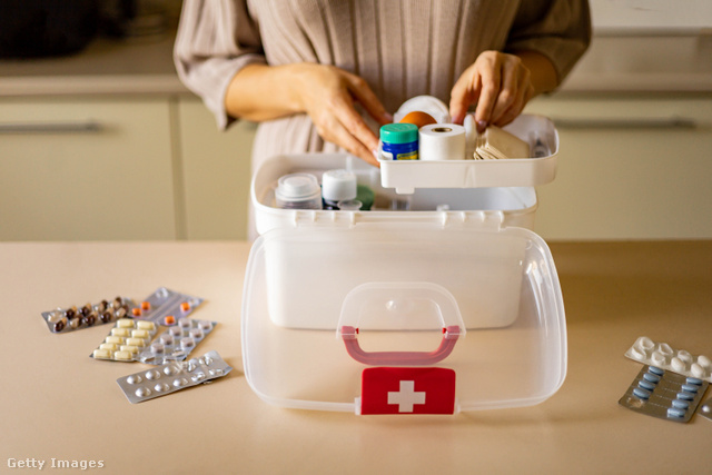 Legyen az otthoni gyógyszeres dobozban az őszi és téli szezonban gyakran használt láz- és fájdalomcsillapító is