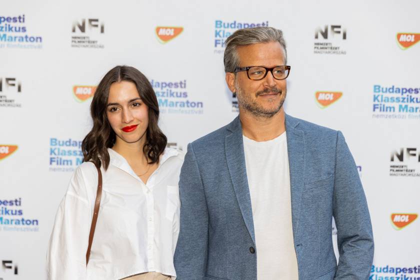 Haumann Máté és menyasszonya az V. Budapest Klasszikus Filmmaraton nyitóeseményén az Uránia Nemzeti Filmszínházban 2022 szeptemberében.