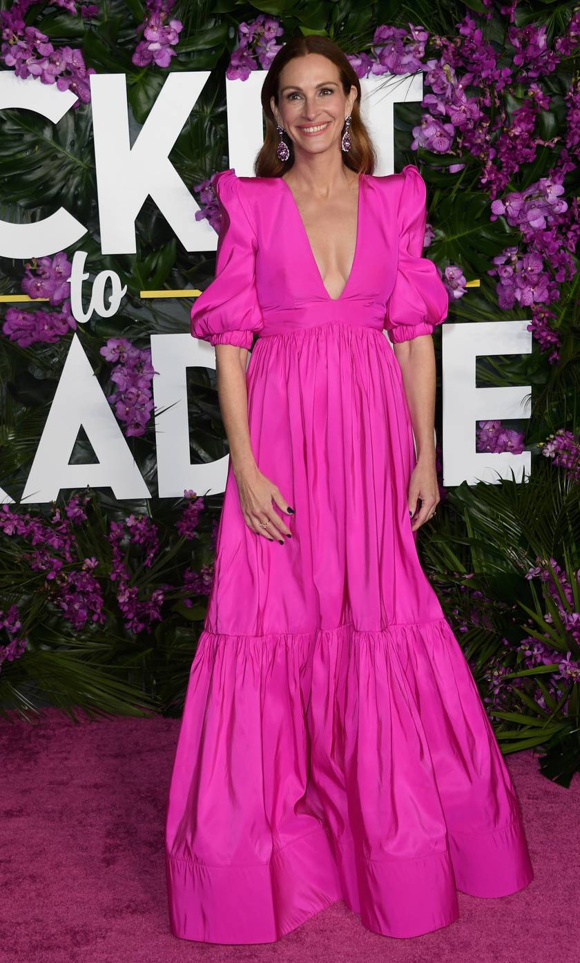 Julia Roberts egy pink színű Greta Constantine ruhában kápráztatott el mindenkit.