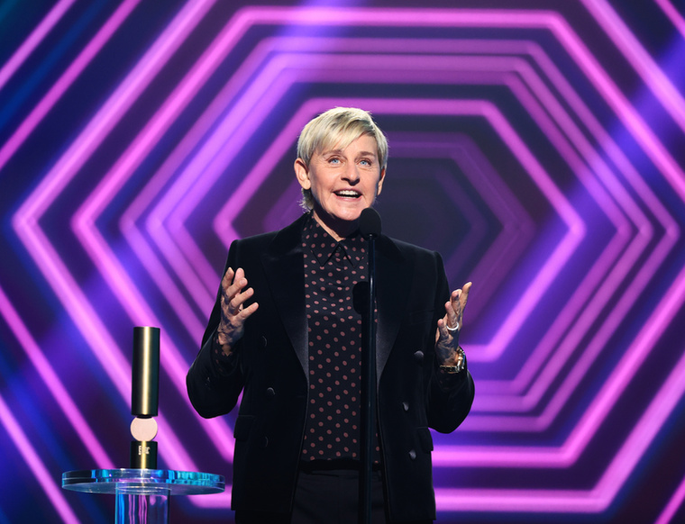 Ellen DeGeneresA műsorvezető 2014-es Oscar-gálán készült szelfije az egész világot bejárta, a Twitteren összesen 3,3 millió alkalommal osztották meg