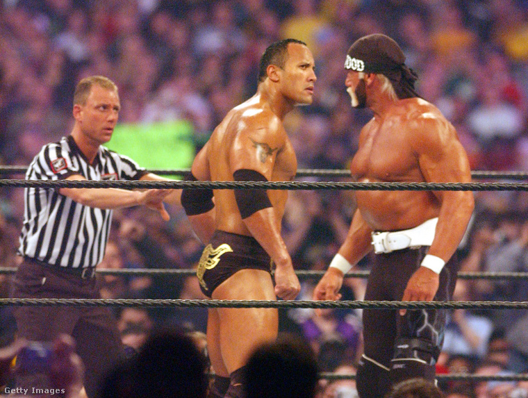 Dwayne Johnson és Hulk Hogan még 2002-ben. A színész itt még pankrátor volt.