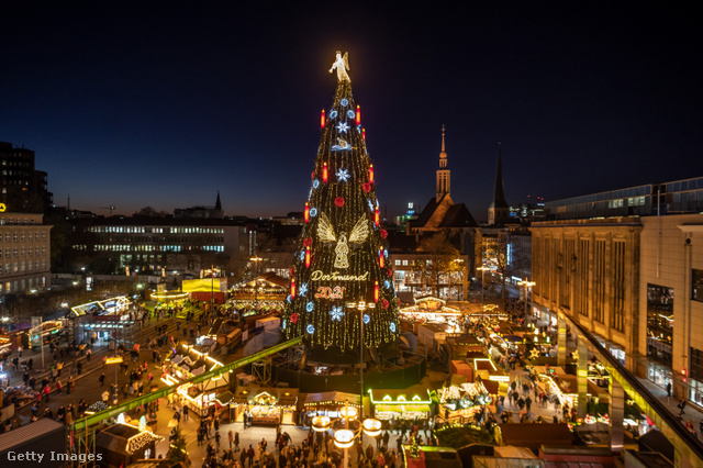 Dortmundé az egyik legnagyobb karácsonyfa