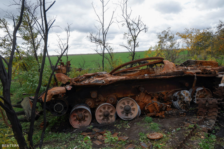 Kiégett orosz T-72-es tank