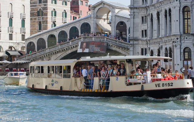 Velence regisztrációs szándékának oka a mind növekvő turistaszám és a város túlterheltsége