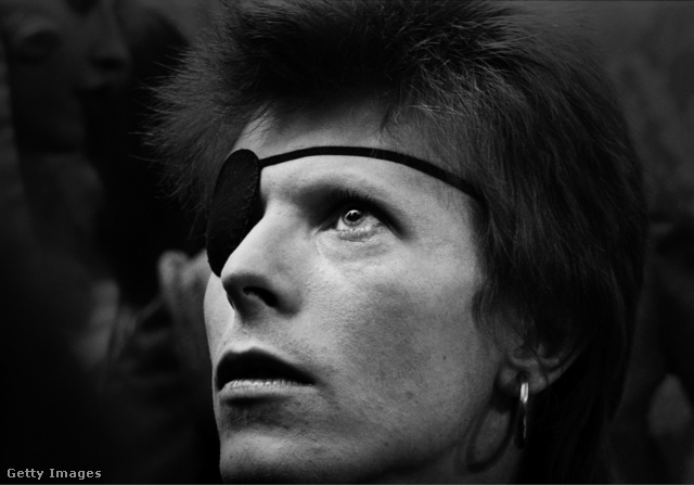 David Bowie sokáig takargatta eltérő színű szemeit