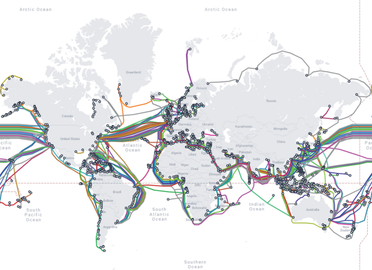 Víz alatti internetes gerinchálózat köti össze a világ kontinenseit