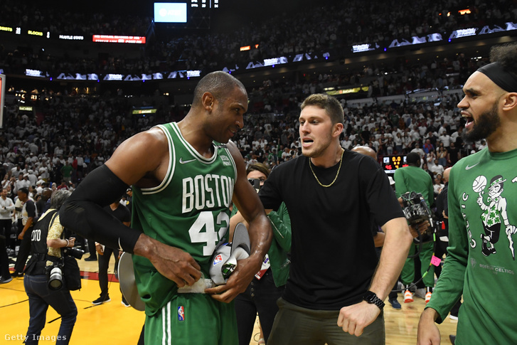 Matt Ryan leginkább a kispadról biztatta csapattársait a Celticsnél