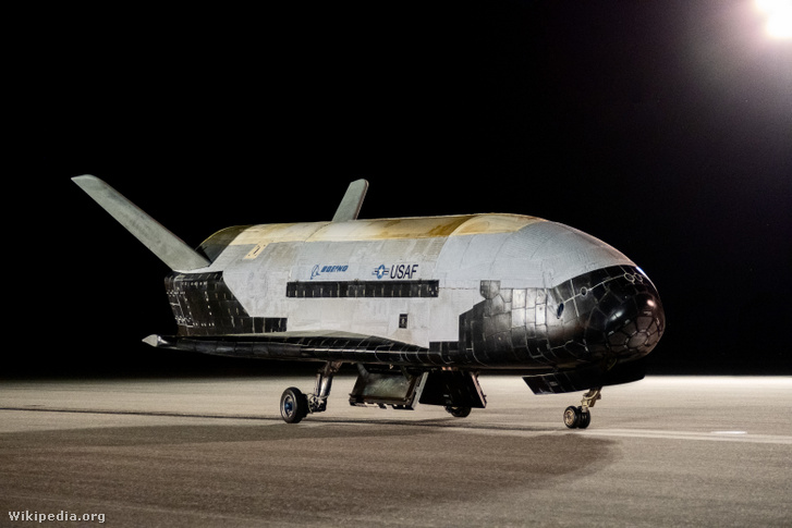 A Boeing X–37B hatodik küldetése után, 2022. november 12-én