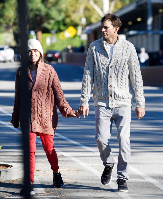 Mila Kunis és Ashton Kutcher kézen fogva sétált Los Angelesben