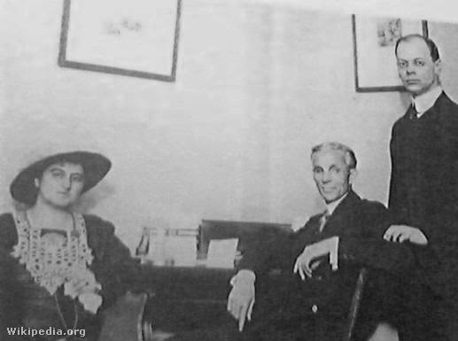 Bédy-Schwimmer Rózsa, Henry Ford és Louis P. Lochner az Oscar II. békehajó fedélzetén