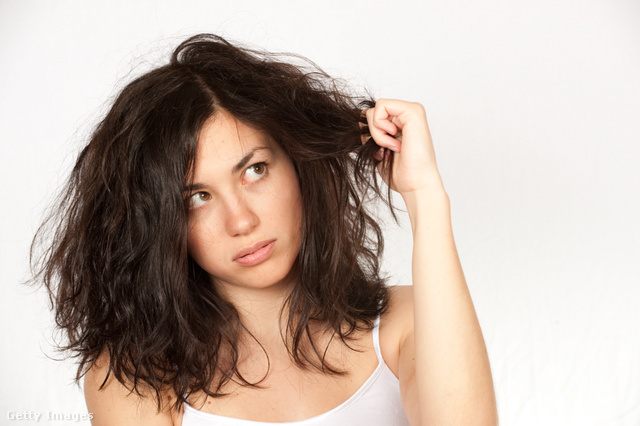 Ha ismerjük a helyes hajmosás technikáját, a hajunk nemcsak tiszta, hanem dús is lesz
