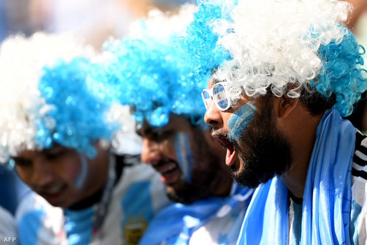 Argentín szurkolók az Argentína – Szaúd-Arábia mérkőzés előtt