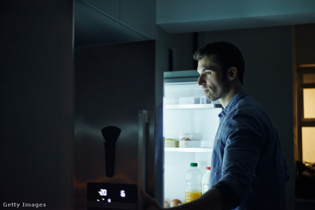 A hűtő az egyik legtöbbet fogyasztó háztartási eszköz, hiszen a nap 24 órájában működik