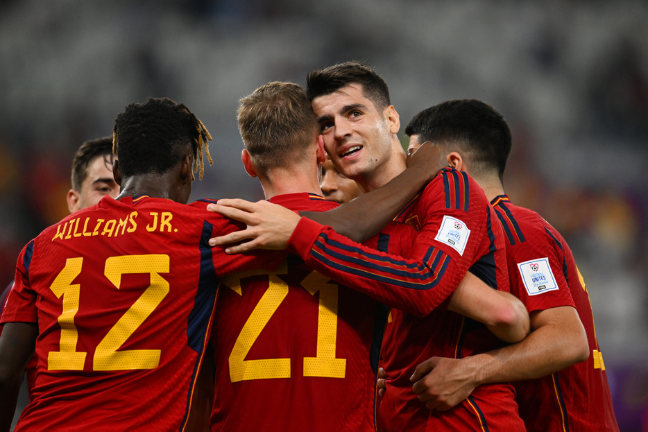 Tűzijátékot rendezett a spanyol armada, történelmi gála Costa Rica ellen