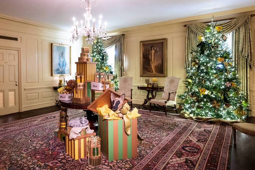 Összesen 77 karácsonyfát helyeztek el a Fehér Házban idén.