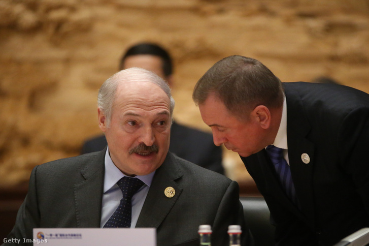 Alekszandr Lukasenka fehérorosz elnök és Vlagyimir Makej külügyminiszter 2017. május 15-én Pekingben