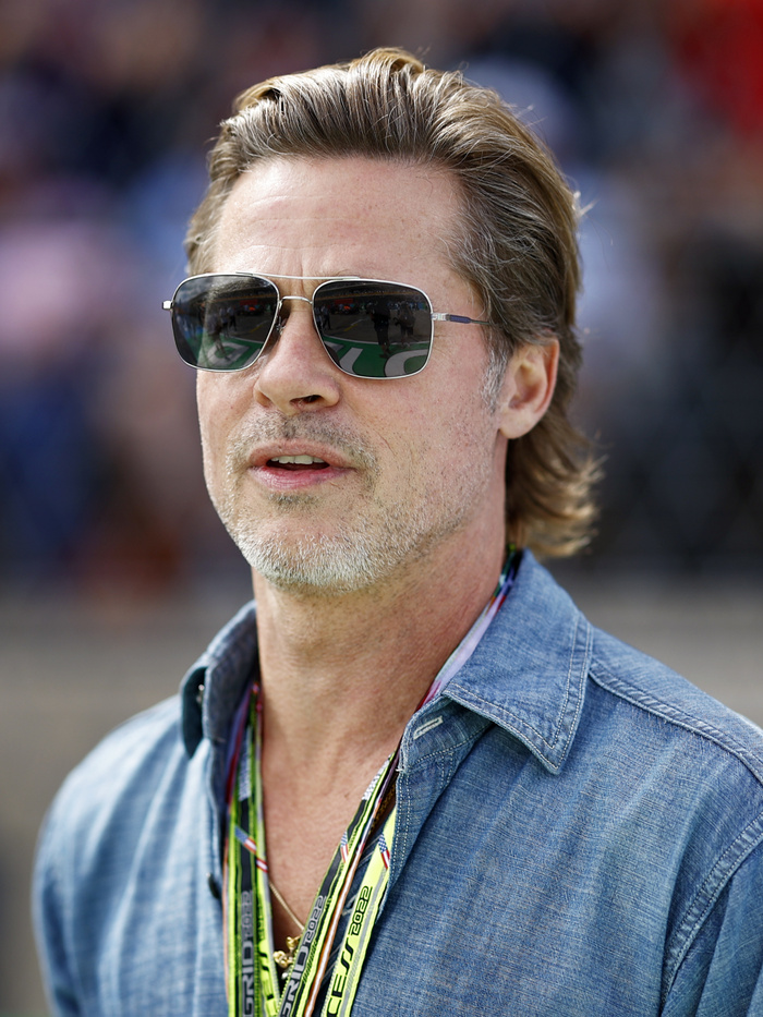 Brad Pitt egy ismert színész exfeleségével randevúzik