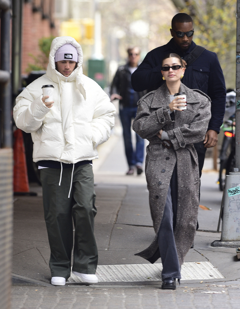 Justin Bieber és felesége, Hailey Bieber egy kávéért ugrott ki New York-ban