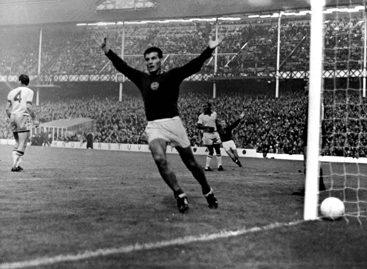 Liverpool, 1966. július 15. Farkas János, a második magyar gól szerzője örül a Magyarország–Brazília labdarúgó-mérkőzésen a labdarúgó–világbajnokságon. A mérkőzés eredménye: 3:1.