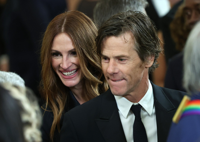 Az eseményen több hollywoodi világsztár is részt vett, köztük Julia Roberts és férje