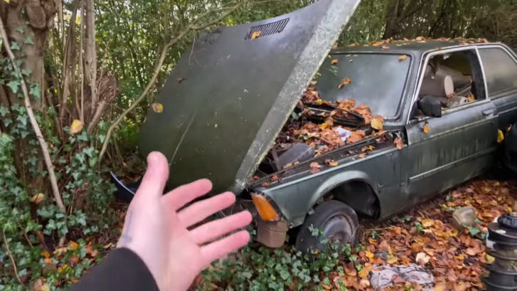 The Bearded Explorer - Exploring A Graveyard Full Of Classic BMW