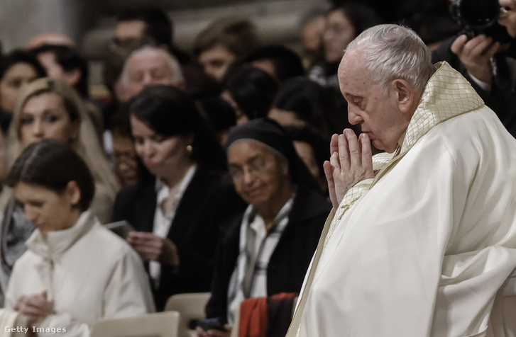 Ferenc pápa a Szent Péter-bazilikában 2022. december 12-én